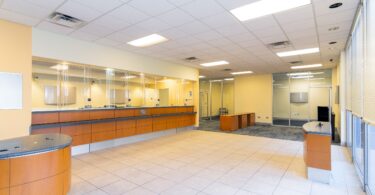139 N Main St_Lobby