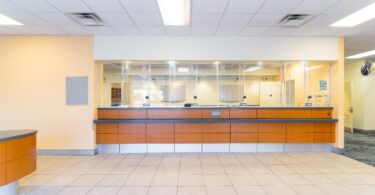 139 N Main St - Teller view